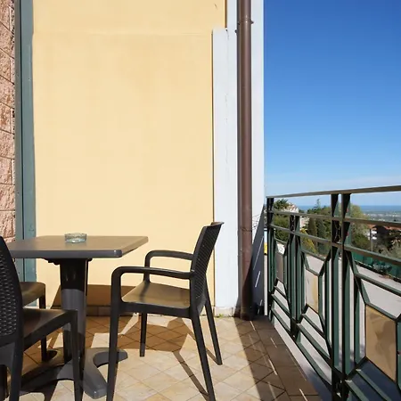 Hotel Ristorante Da Tonino Recanati Exterior photo
