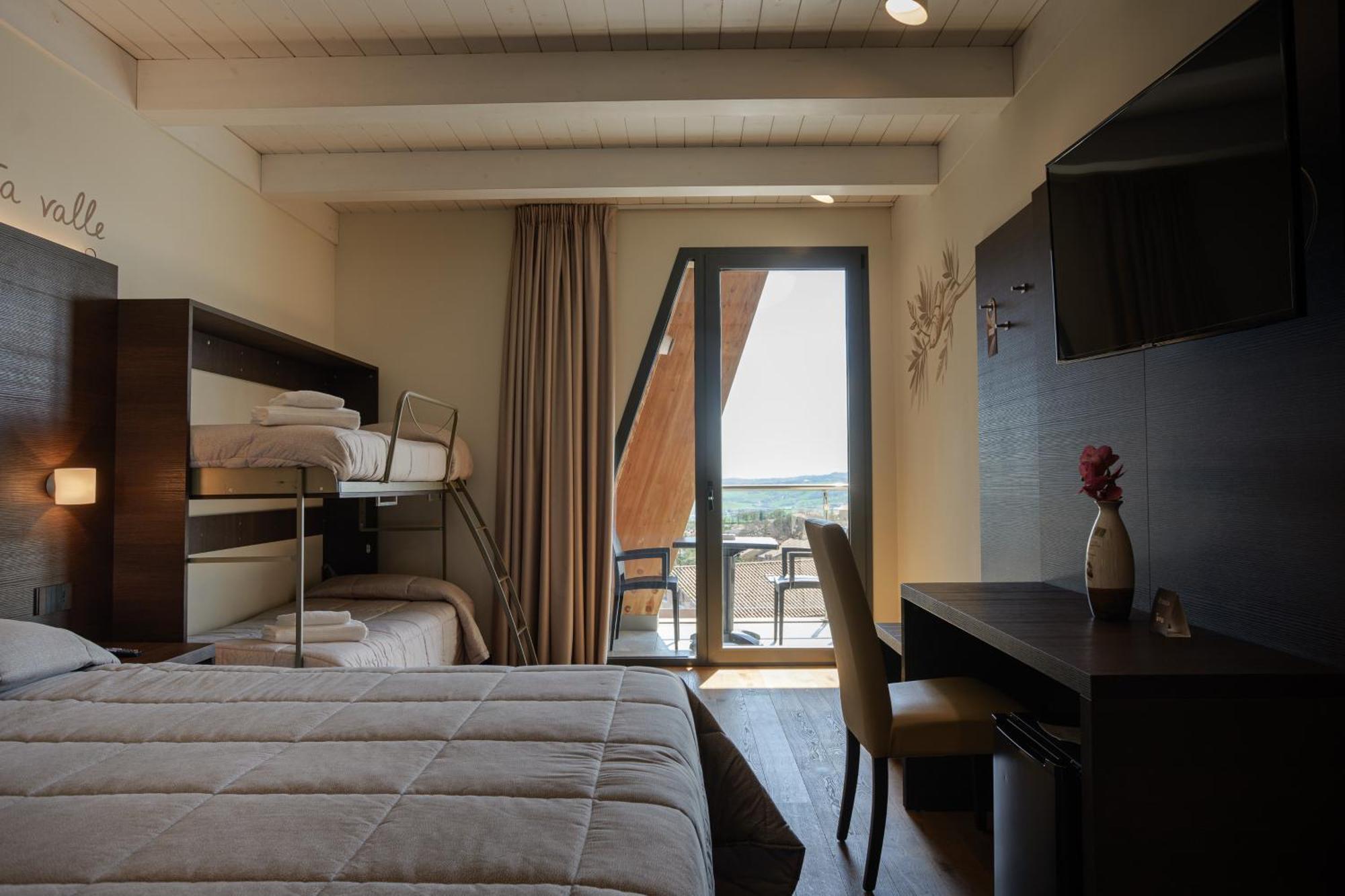 Hotel Ristorante Da Tonino 3*
